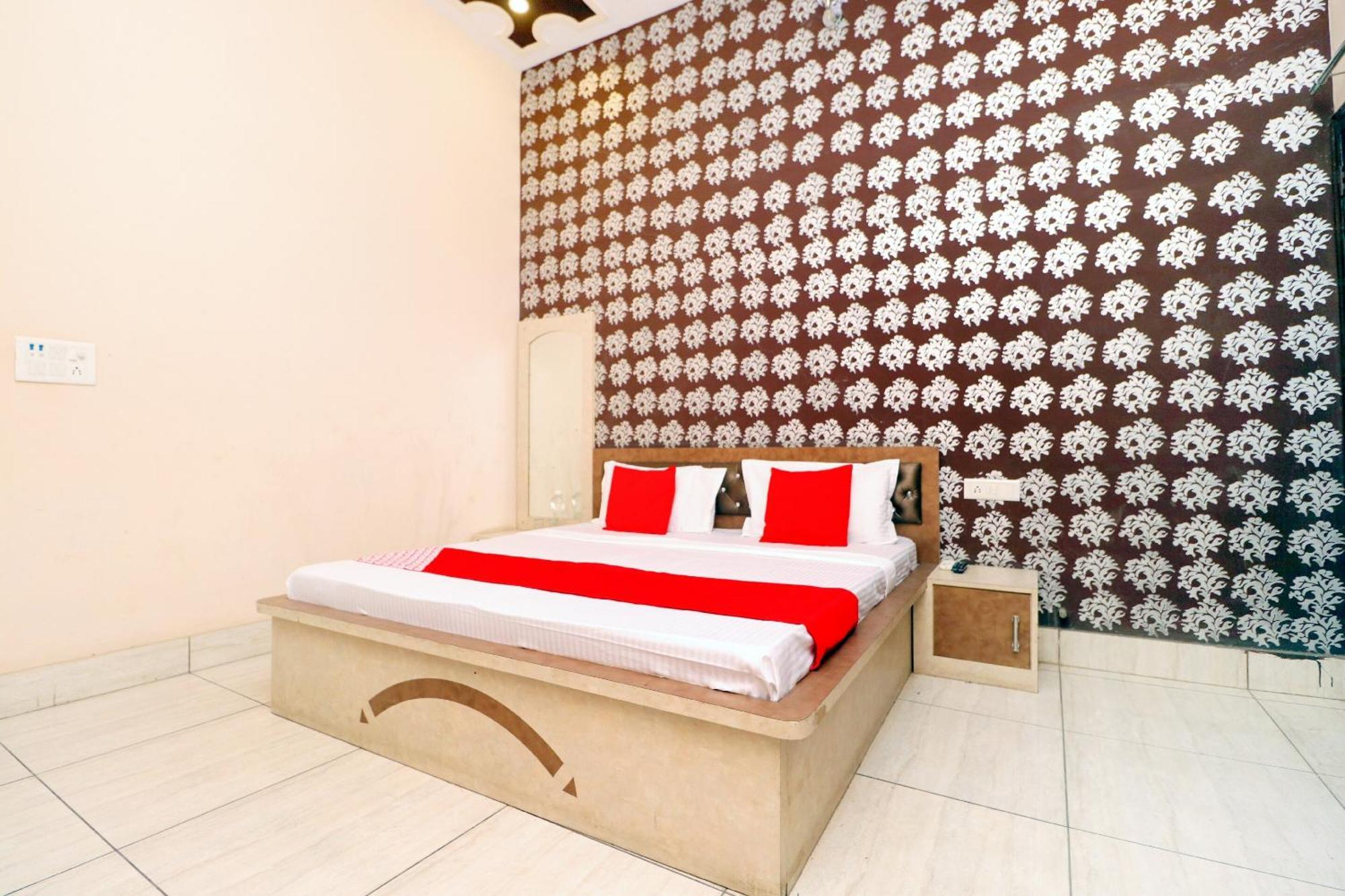 Hotel O Pushp Vatika بهيواني المظهر الخارجي الصورة